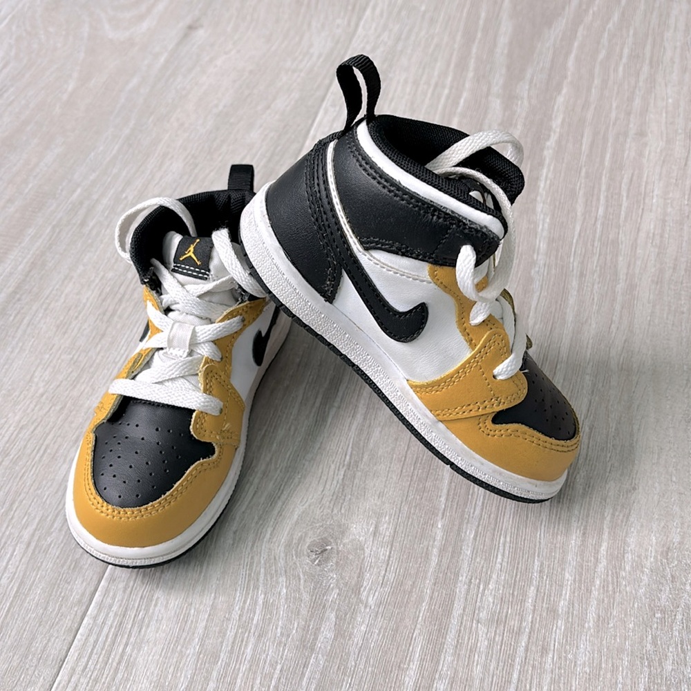 Nike Jordan 1 Mid Toddler Sneakers Yellow Ochre size 8C - Picture 2 of 10